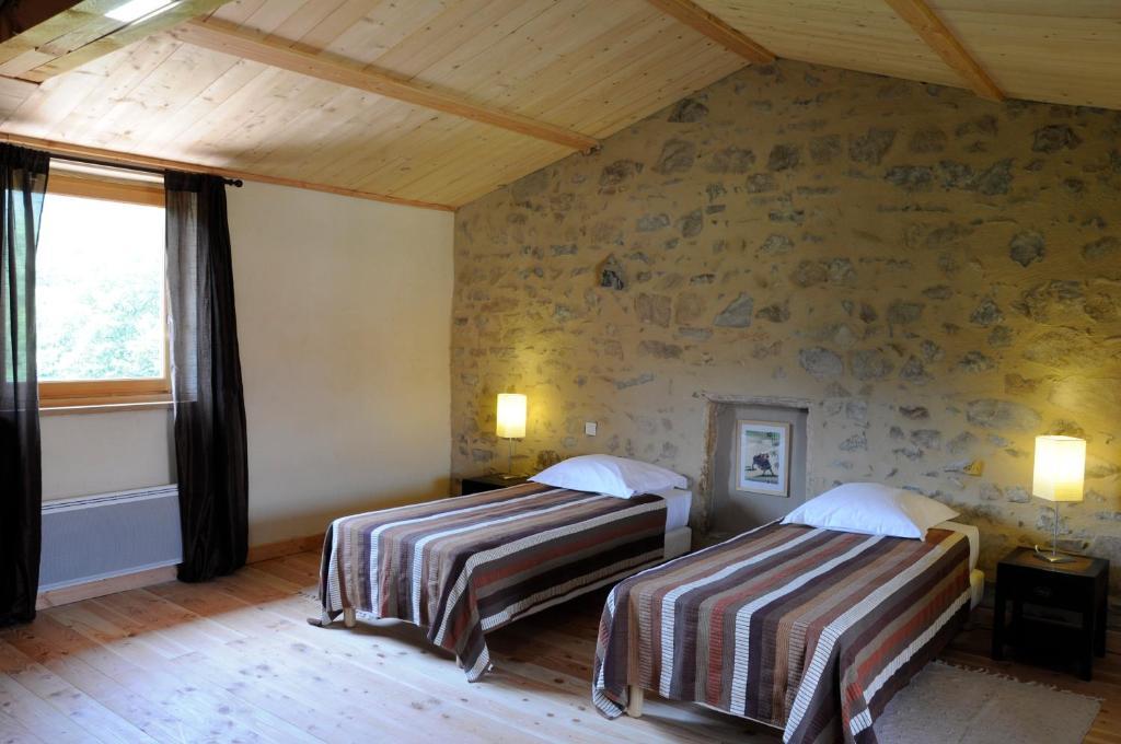 La Pierre Folle Chambres D'Hotes Клюни Номер фото
