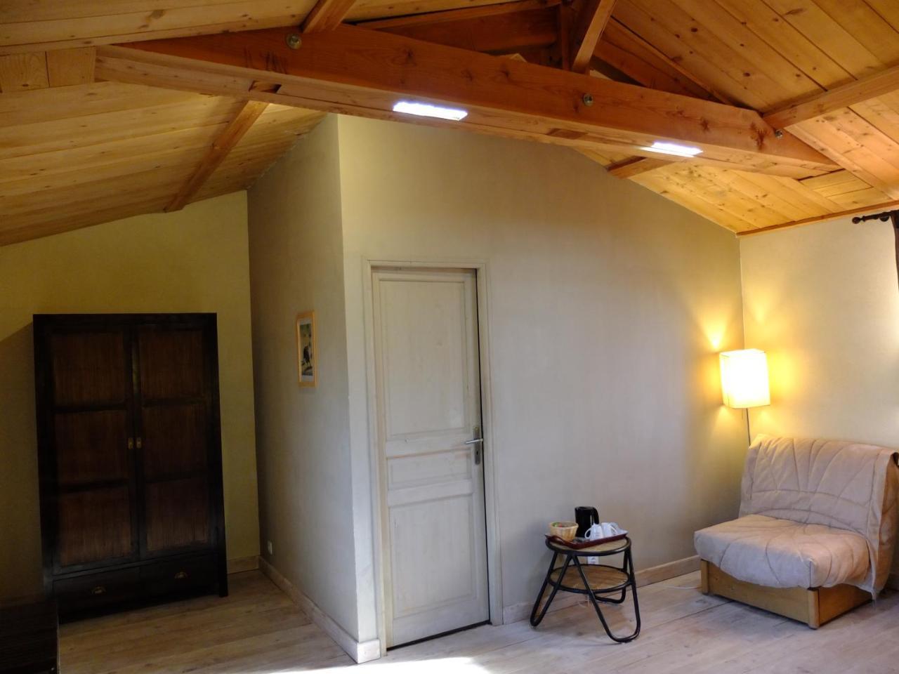 La Pierre Folle Chambres D'Hotes Клюни Экстерьер фото